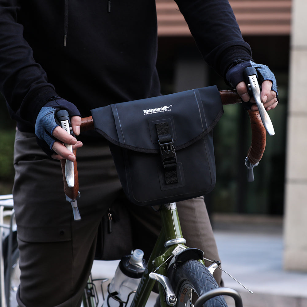 RHINOWALK F80 3.5L Motorcycle Bag Waterproof Storage Pouch with Shoulder Strap RHINOWALK F80 3.5L Motorcycle Bag Waterproof Storage Pouch with Shoulder Strap